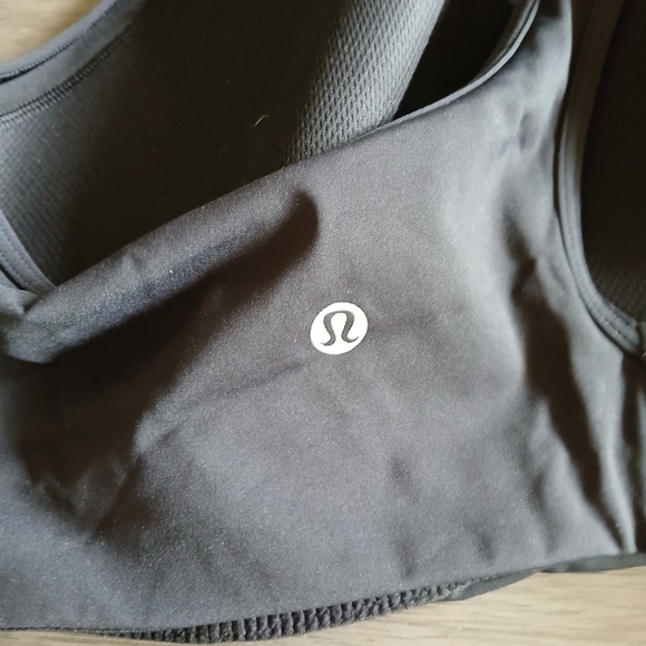 Lululemon Sports Bra Nwot 42DDD - Picture 3 of 4